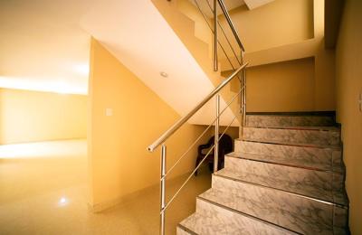 VENTA DE CASA DE 3 PISOS EN URB. LOS FICUS - PIMENTEL